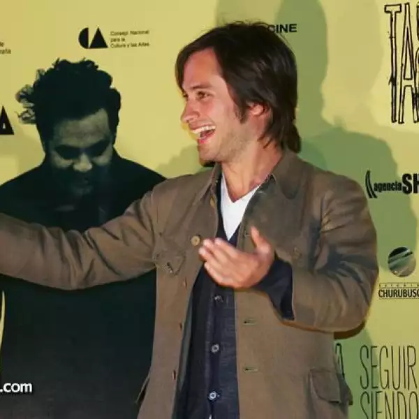 Alfombra Roja Cafe Tacvba