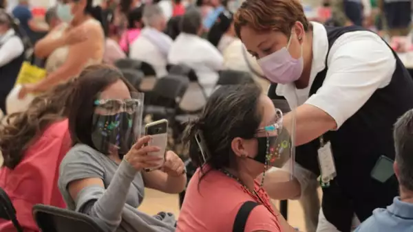 Aplicación de vacunas en la Ciudad de México