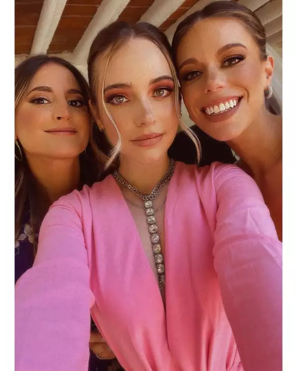 Amparín Serrano se hizo presente en la boda de la amiga de Minnie West