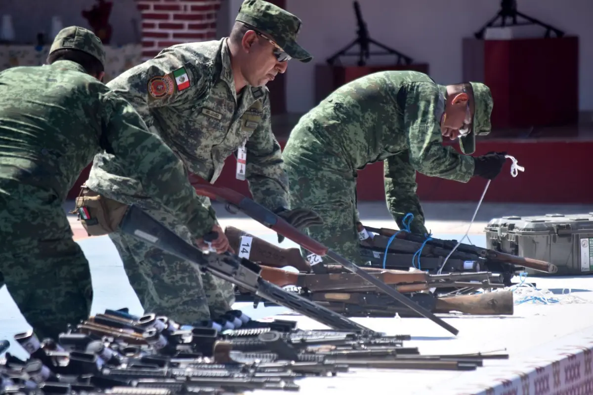 Destrucción de armas por elementos de la Sedena