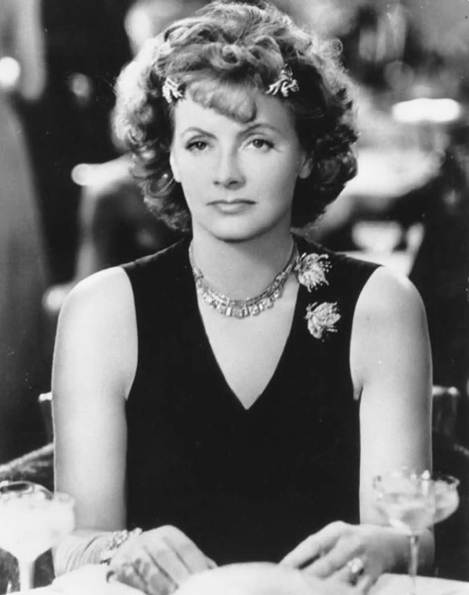 Tras su retiro, Greta Garbo, vivió recluida en su casa de Nueva York, hasta que murió el 15 de abril de 1990.