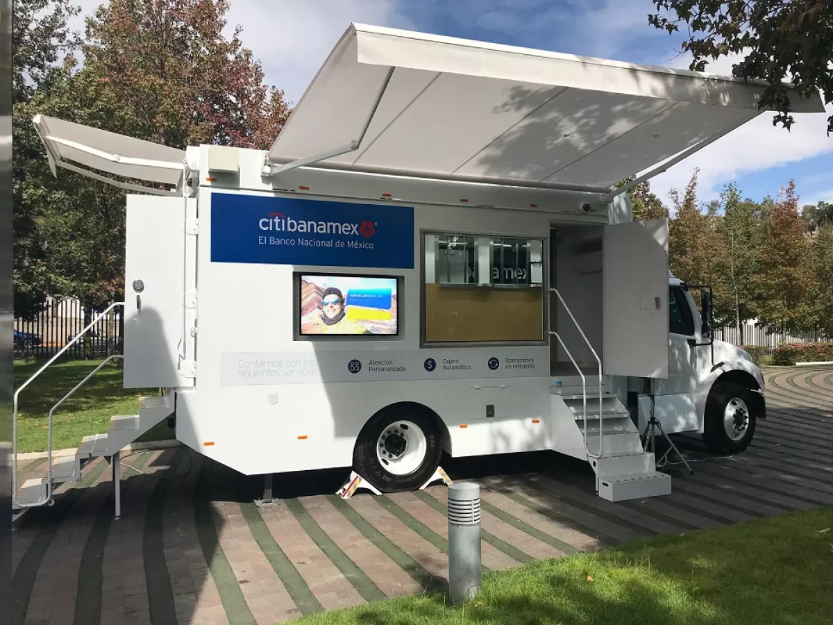 Sucursal Móvil Citibanamex 2.jpg