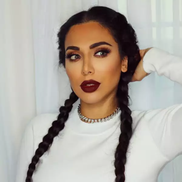 Incluso, Huda ha decidido llevar trenzas como Kim.