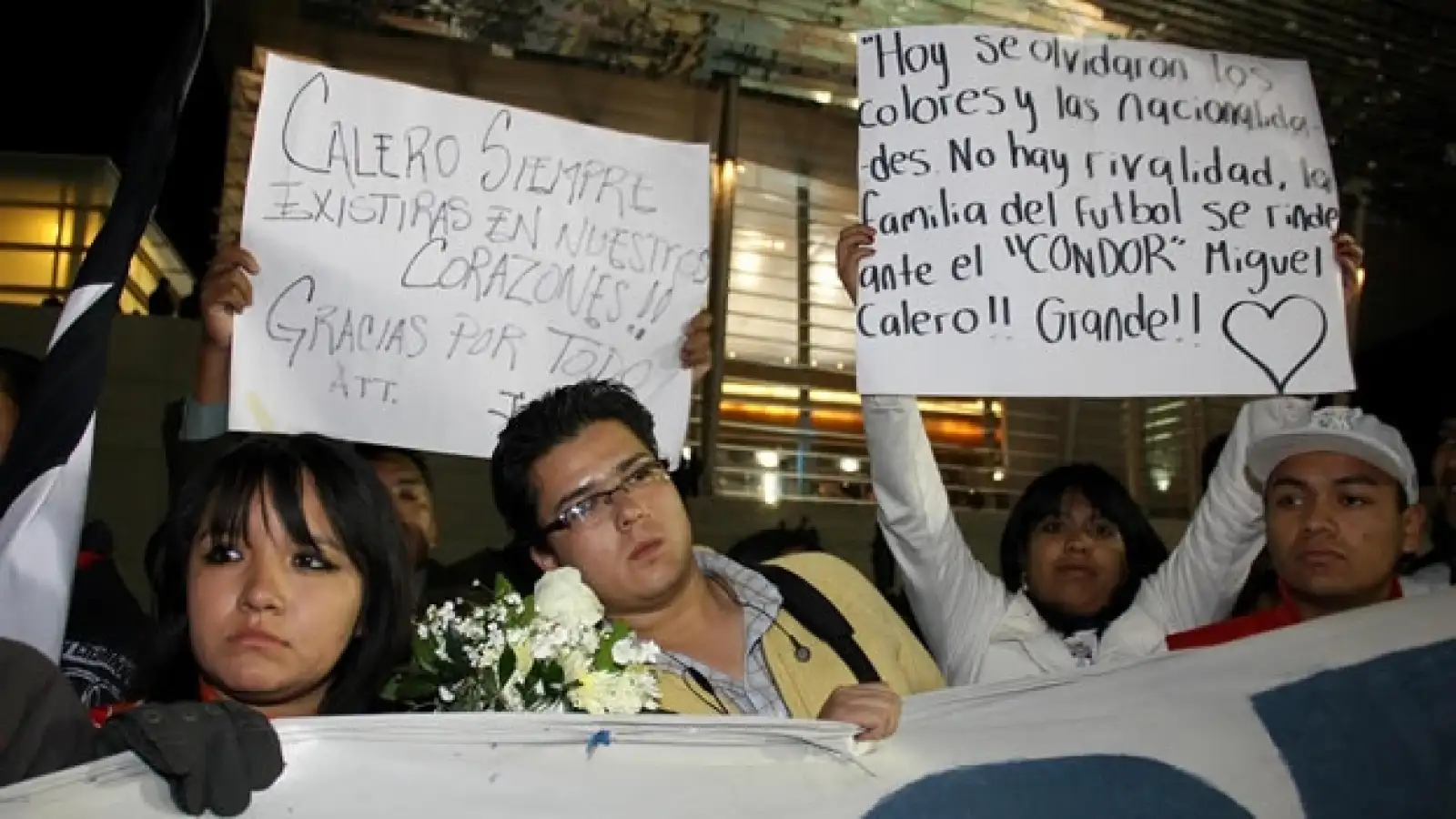 Aficionados y amigos despiden a Miguel Calero