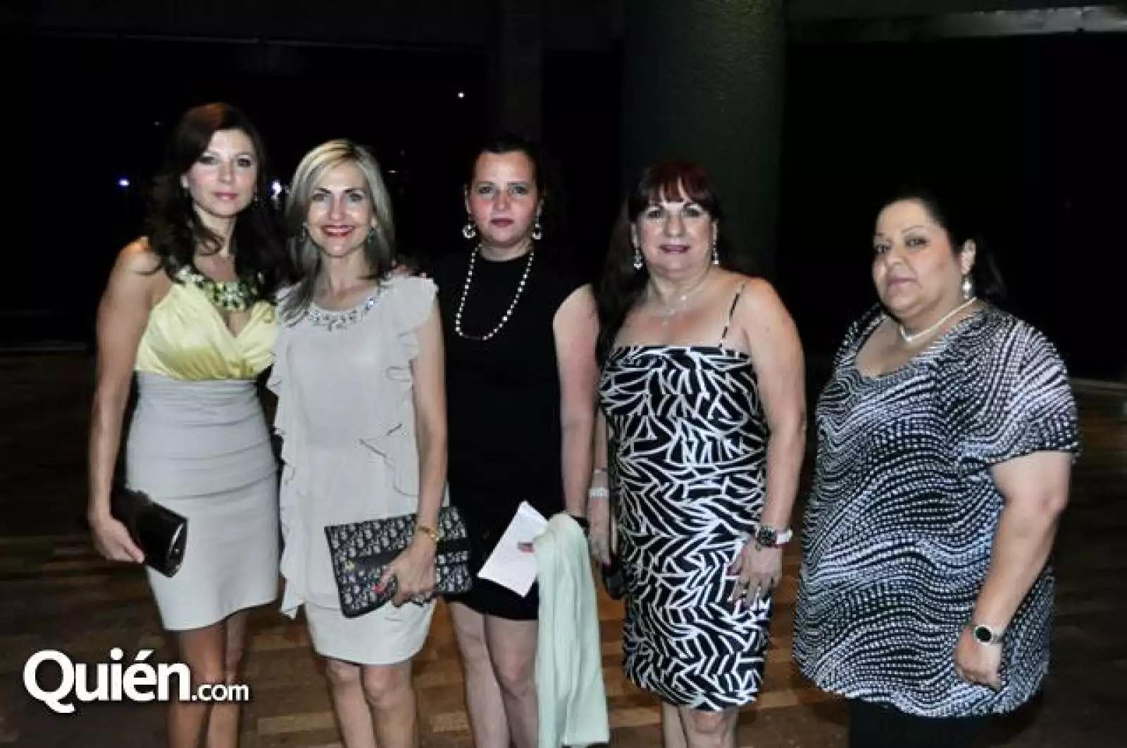 Carmen de Perches,Mónica Buerón,Ángela de Zamacona,Elsie Ayala y Magdalena Reyes
