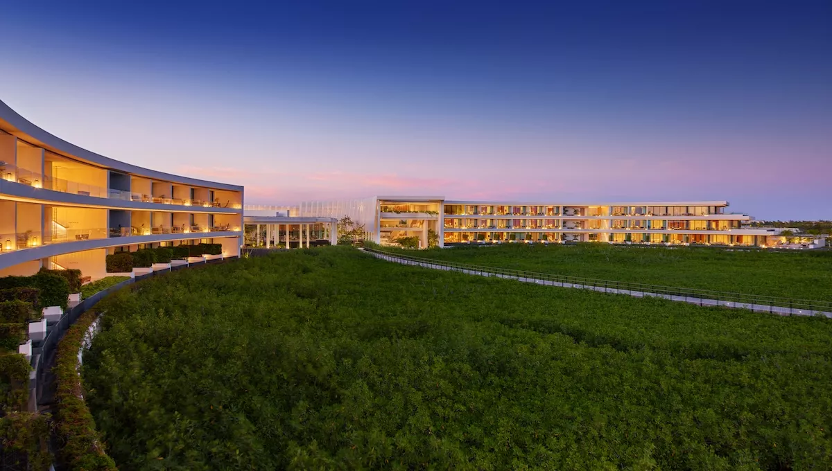 “Donde comienza el cielo”, así es The St. Regis Kanai Resort.