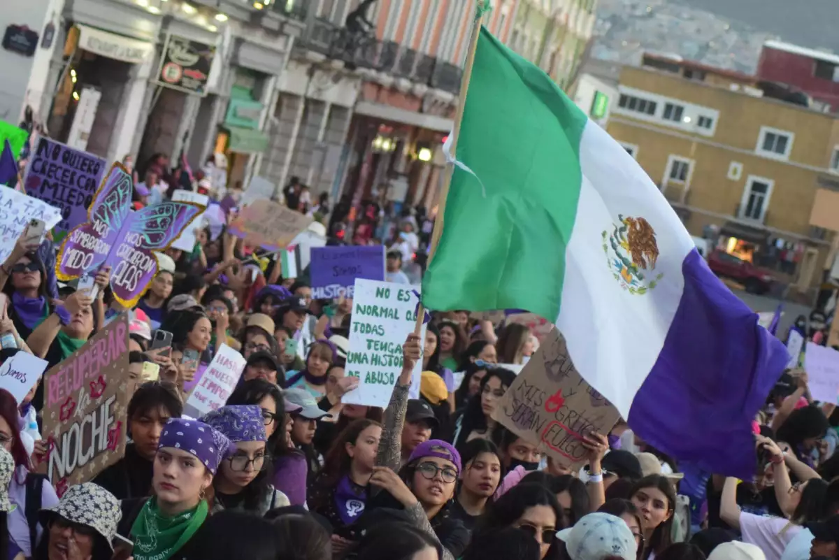 Marcha 8M Cancún