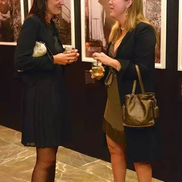 Julie Thieux y Delphine Vázquez.