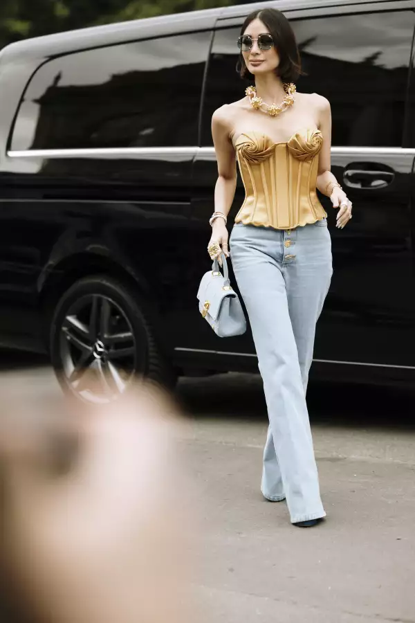 Looks de alta costura con jeans, cómo lograr que tus vaqueros se vean caros