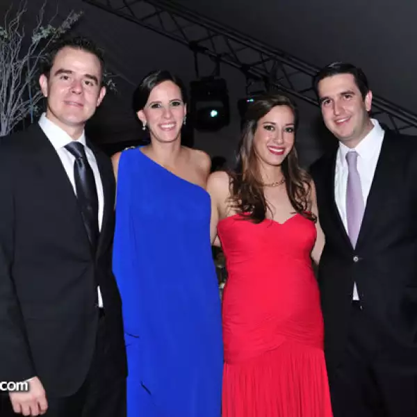 Álvaro Orendain,Roxana Martín del Campo,Ale Robles,Pablo Martín del Campo