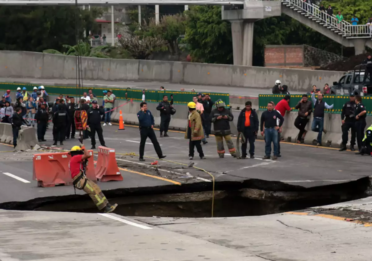 socavon-pasoexprescuernavaca
