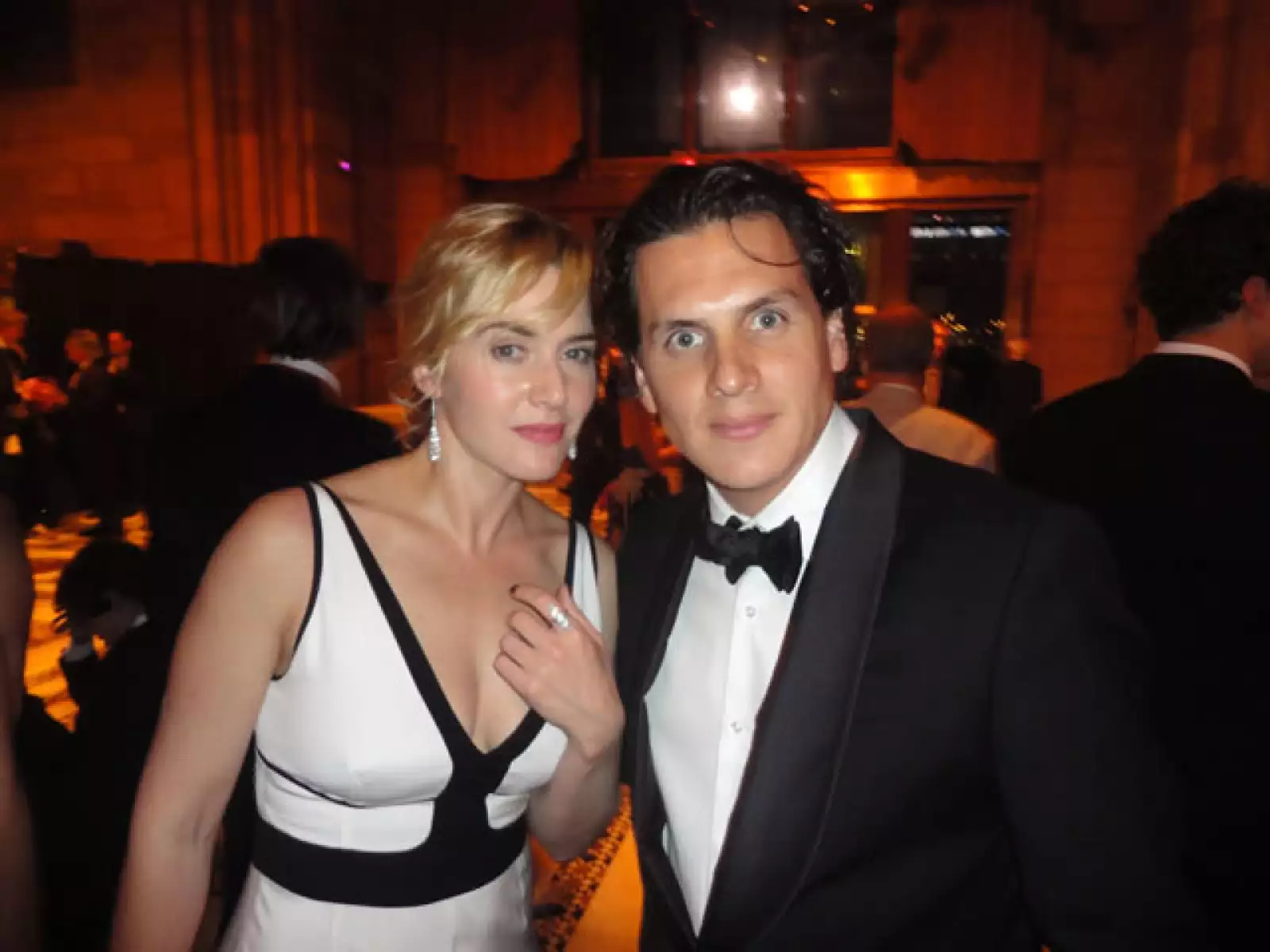 El economista Francisco Moctezuma con la ganadora del Oscar Kate Winslet.