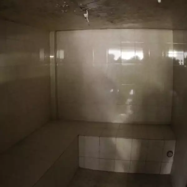 Otro de los privilegios con los que contaba el centro de reclusión