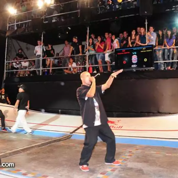 Grupo de bailarines Break Dance