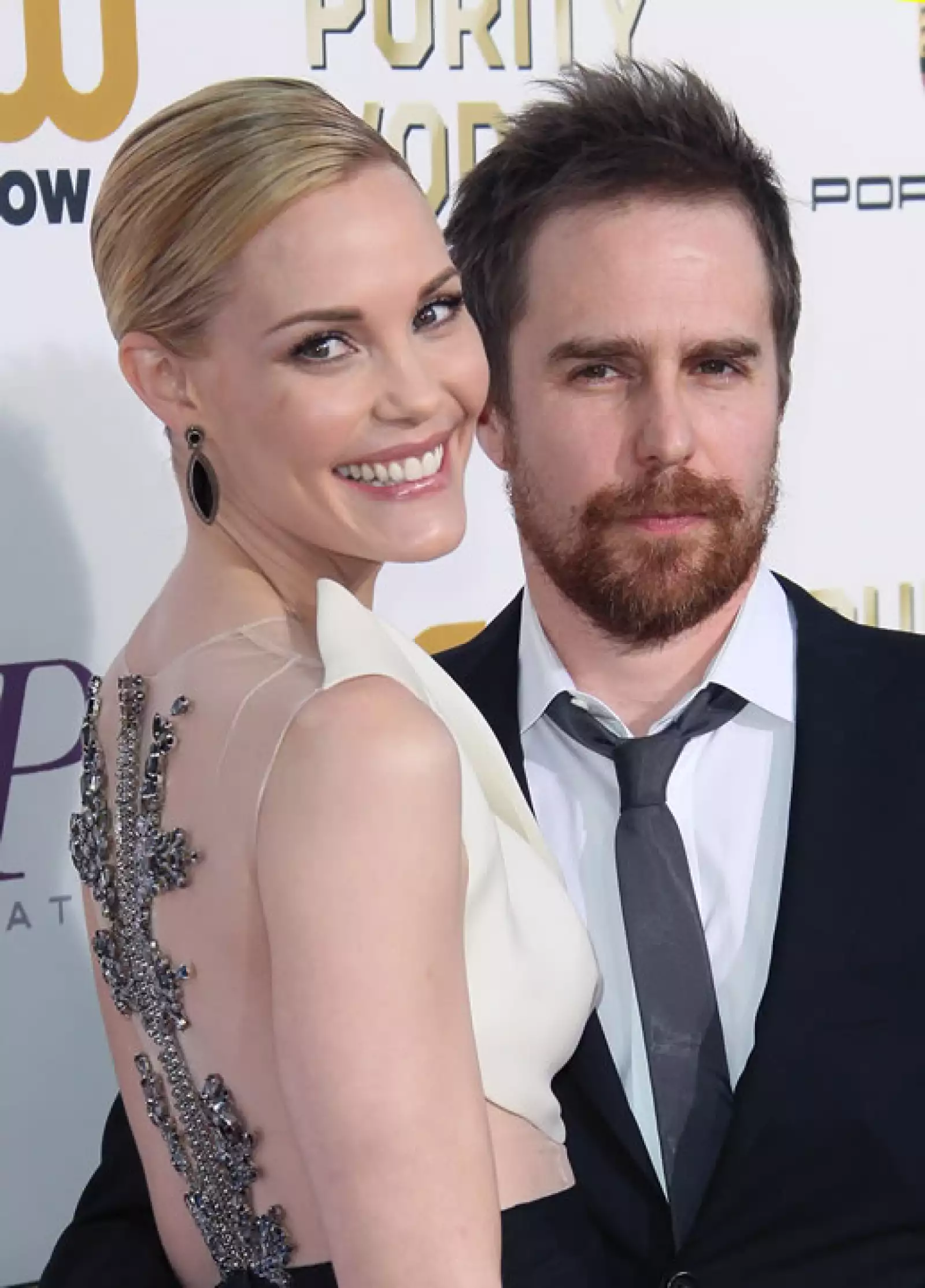 Leslie Bibb y Sam Rockwell.