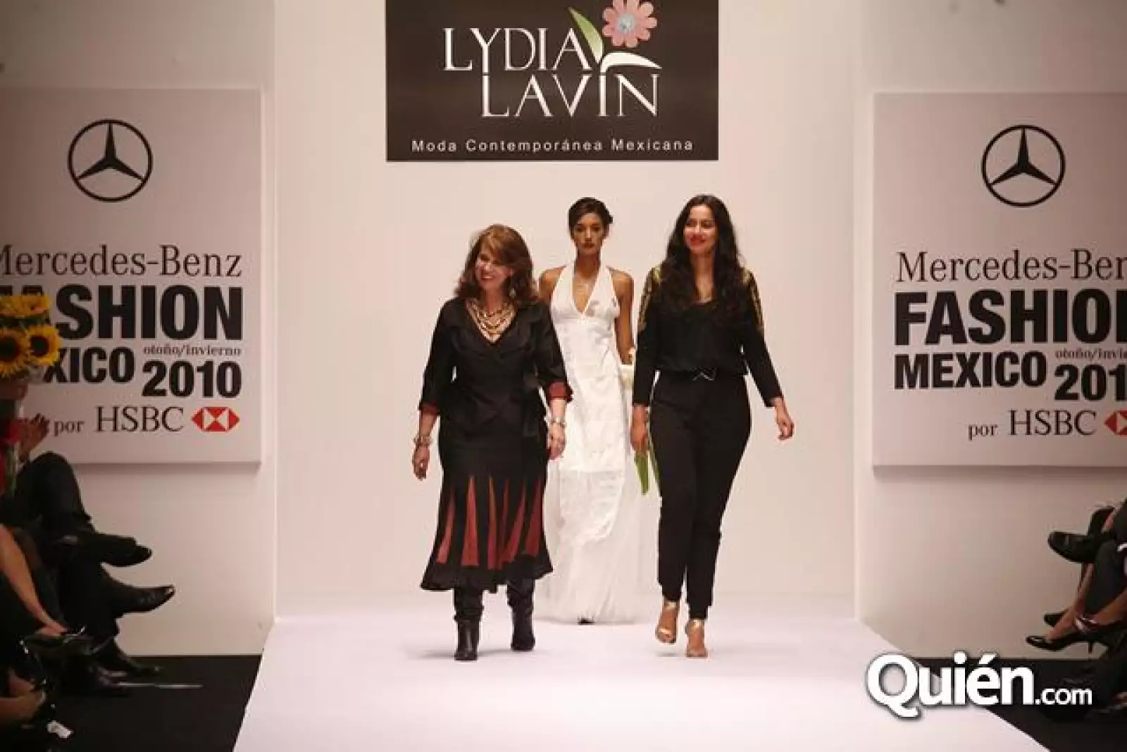 Mercedes  Benz Desfile Lydia Lavin