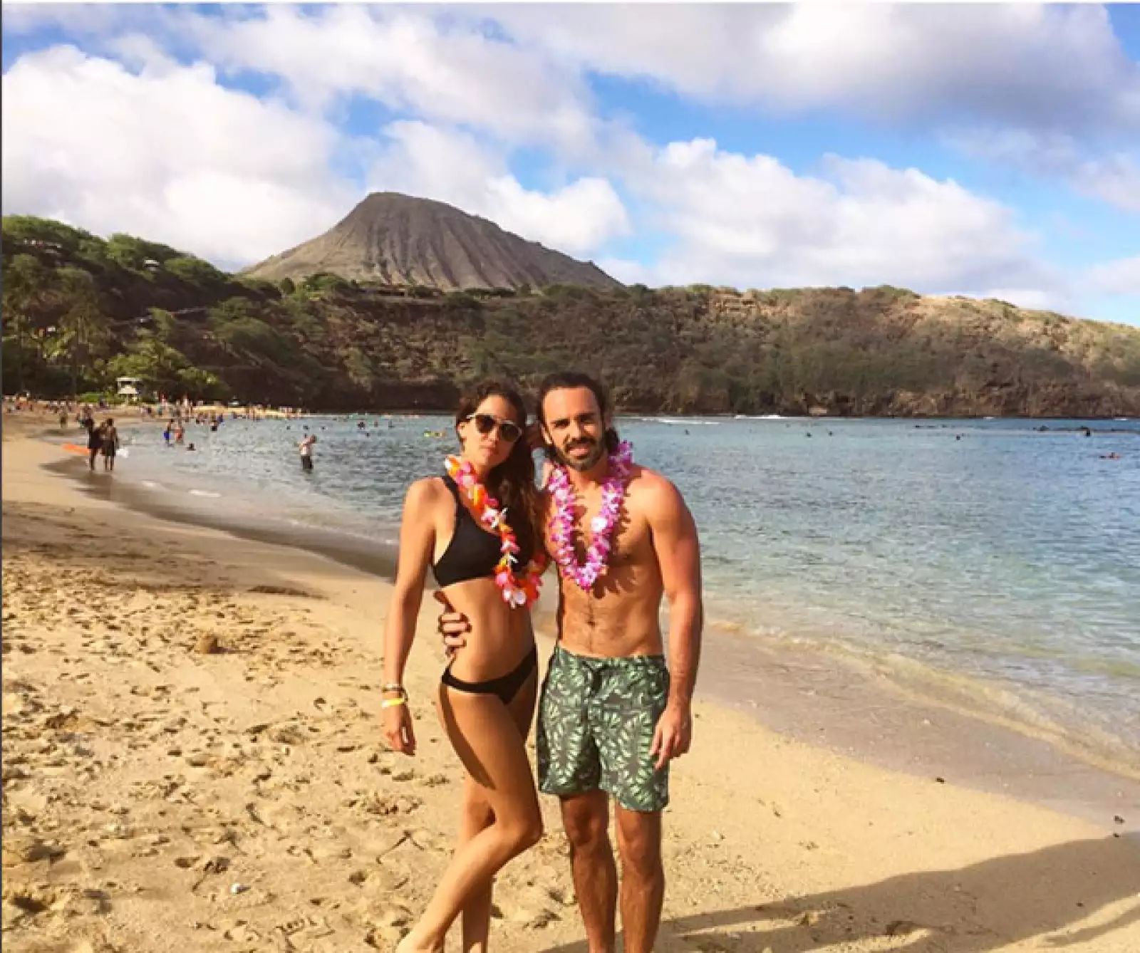 Juntos en una bahía llamada Hanauma Bay  en la isla de Oahu, una bahía que es reserva natural de Hawaii. Uno de los lugares favoritos de Lorena.