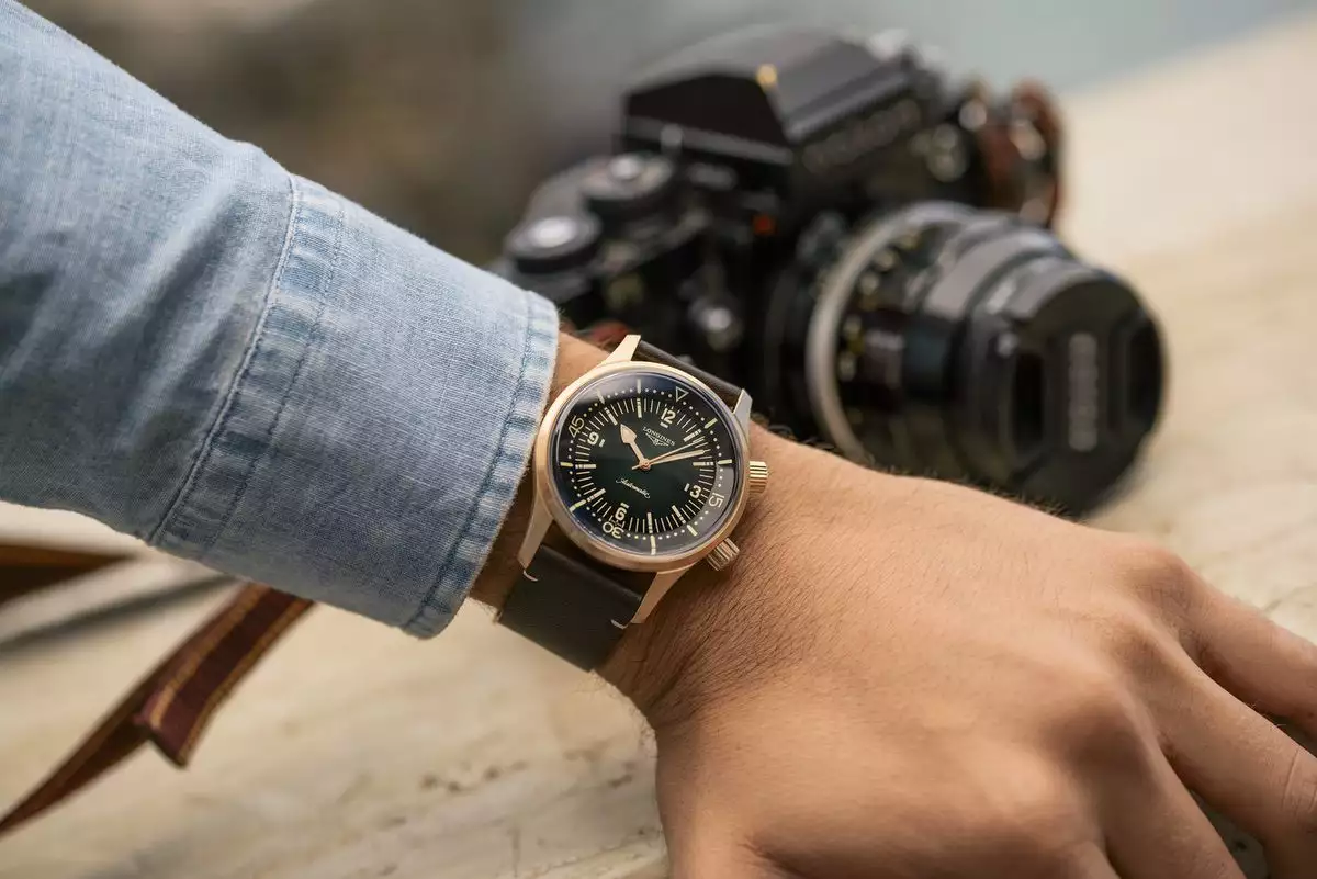 como combinar un reloj