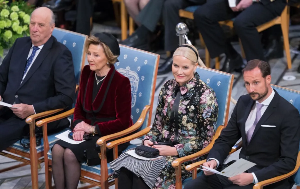 Rey Harald, reina Sonia, Mette-Marit y el príncipe Haakon