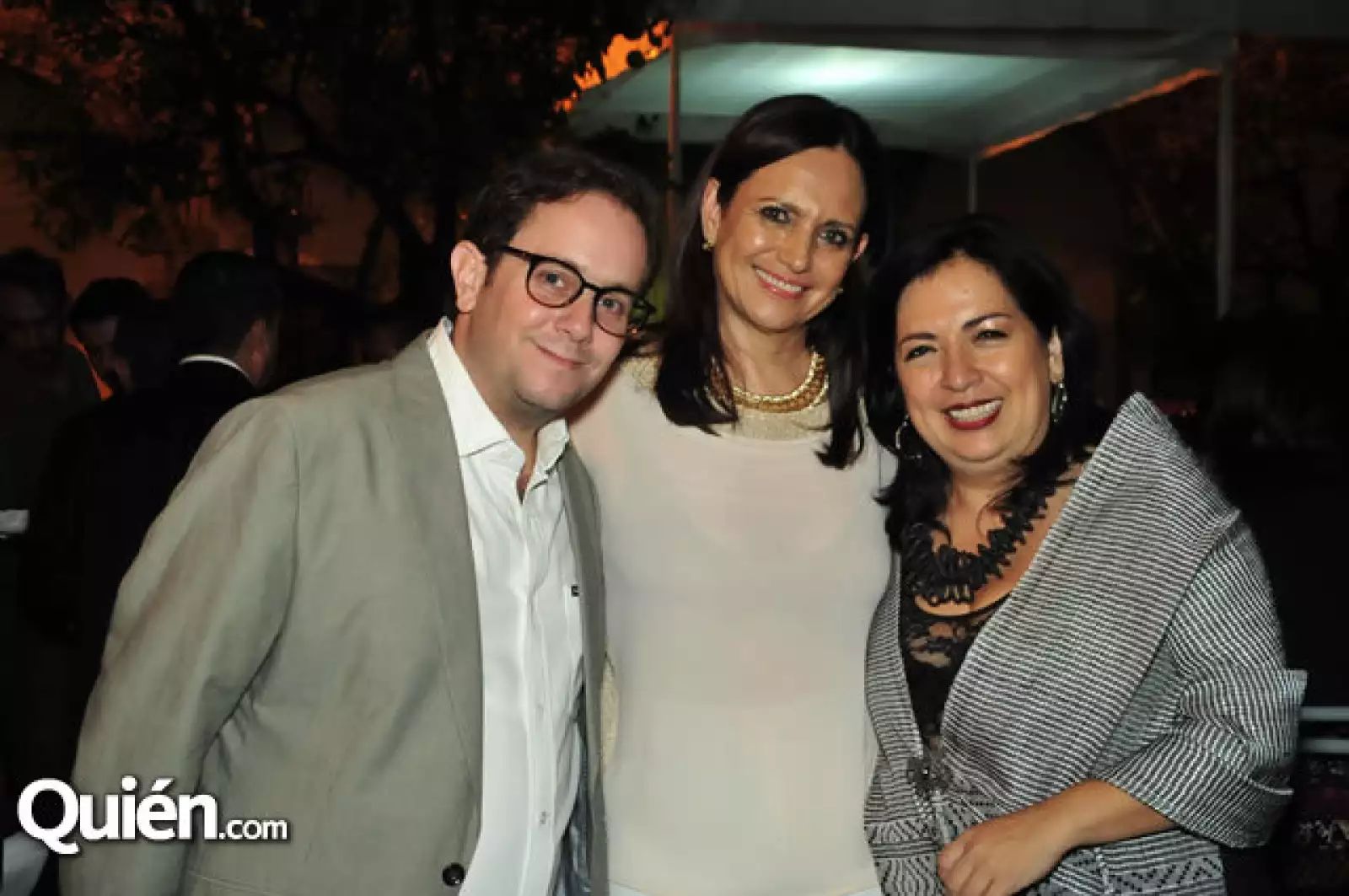 Roberto Hemuda, Josefina Barrgán y Betsabeé Romero