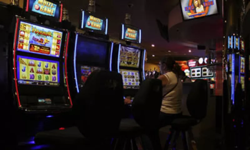 Las máquinas tragamonedas no violan la Ley Federal de Juegos y Sorteos: SCJN. (Foto: Cuartoscuro )