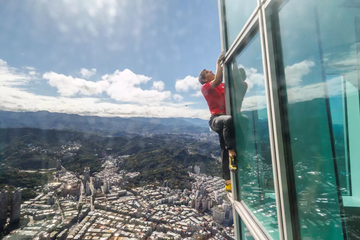 alex-honnold-netflix-taipei