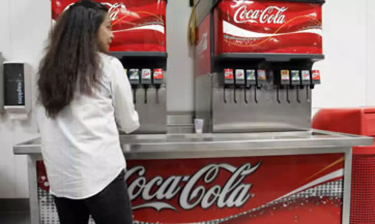 Las autoridades argentinas incluso hablaron de una clausura de las instalaciones de la empresa refresquera. (Foto: AP)