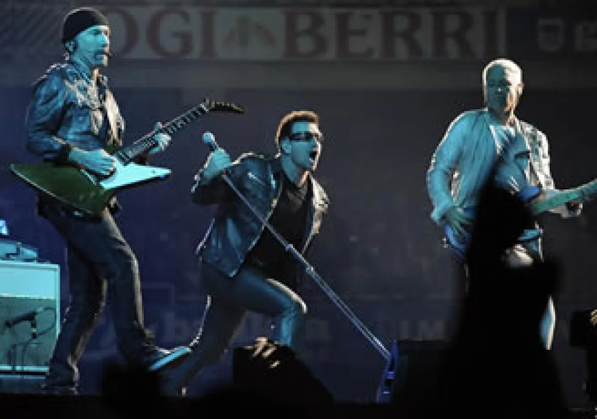 U2 tiene agotadas las localidades de los tres conciertos que ofrecerá en el Estadio Azteca. (Foto: Archivo AP)