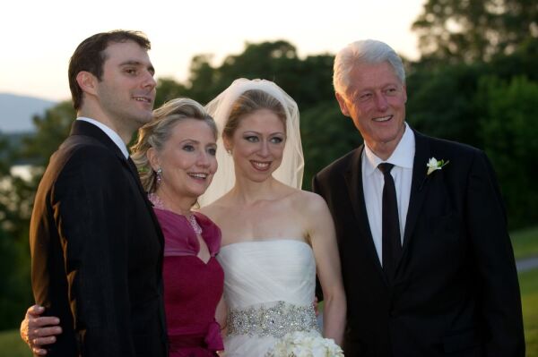 Los Clinton abuelos por tercera vez 4.jpg