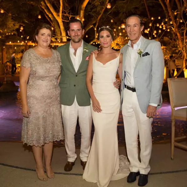 Boda civil de Lorena Véjar y José Ángel de la Garza