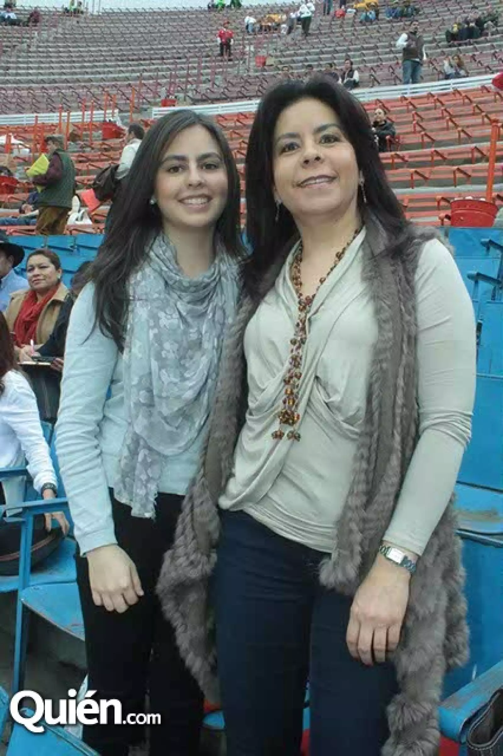 Ana Regina Muñoz Del Olmo y Amira Del Olmo