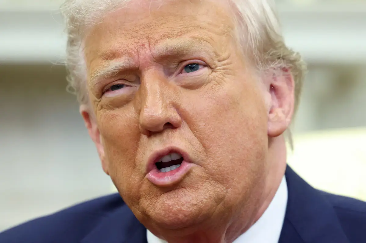 "La pelota está en la cancha de China" sobre los aranceles, dice Trump