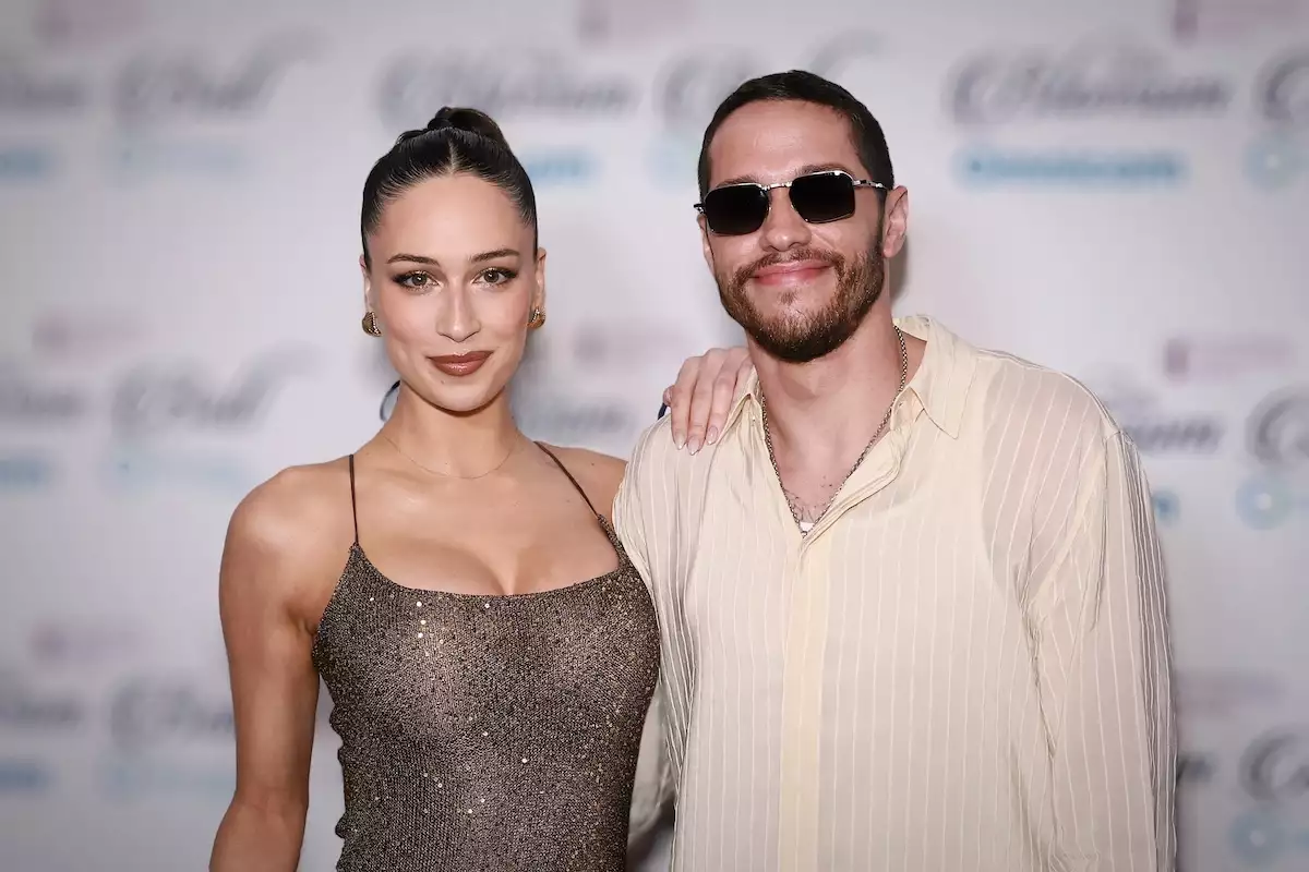 Pete Davidson y su novia Elsie Hewitt serán papás