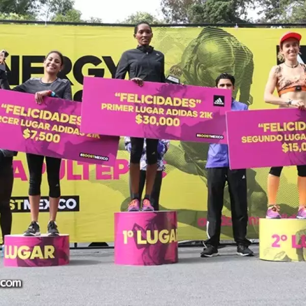 María Enriqueta Fernández,Rouse Jebet y Alex de la Huerta
