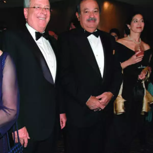 Claudio X González Laporte, Carlos Slim Helú