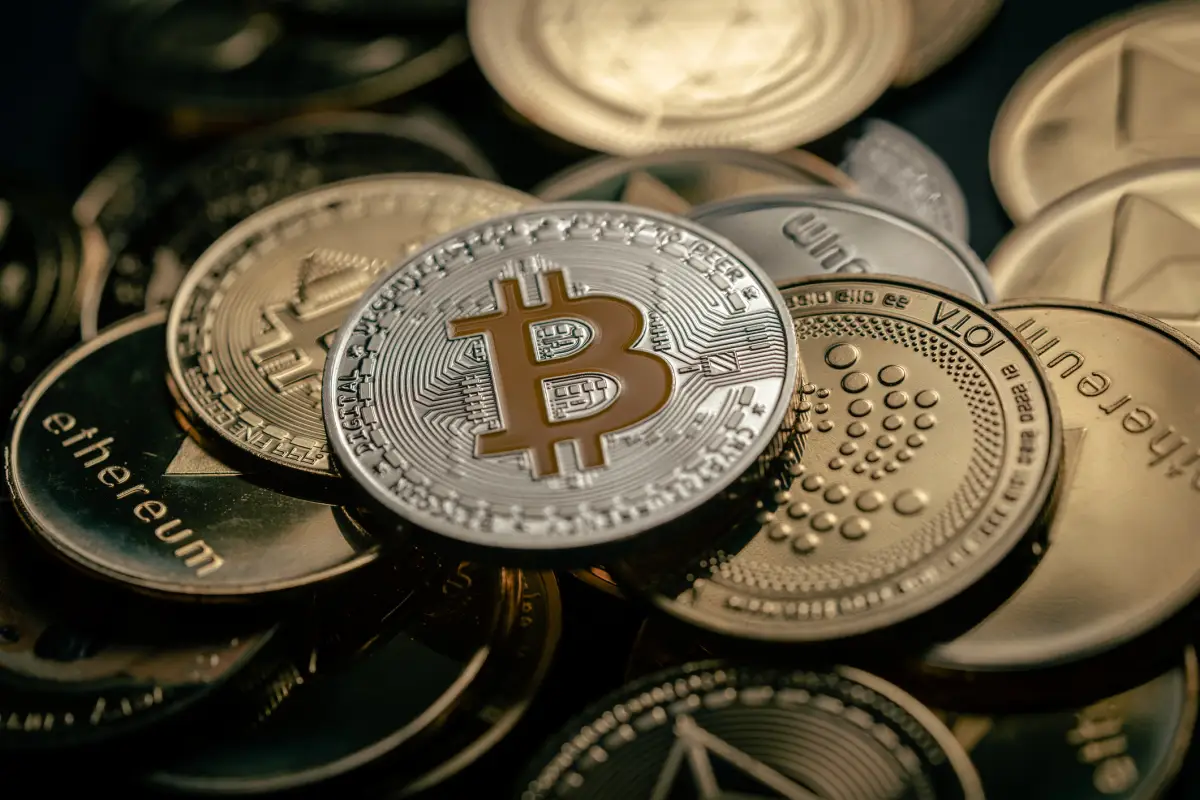 El bitcoin llega a su precio más alto en dos años