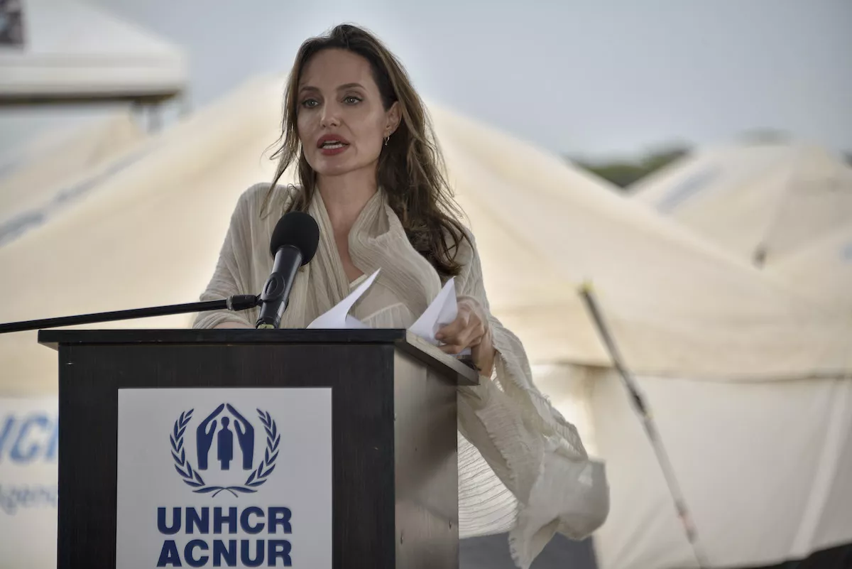 Angelina Jolie Visits Refugee Camp in the Colombia-Venezuela Border