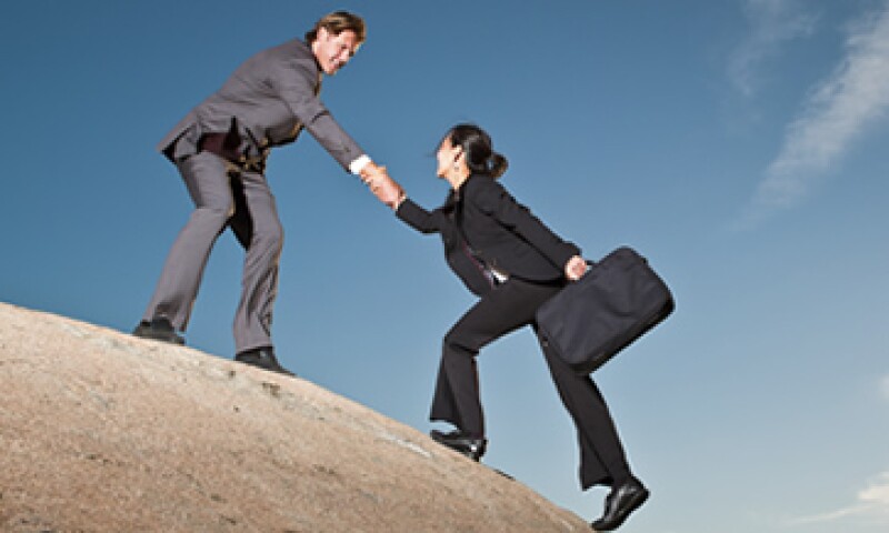 Es importante conocer la credibilidad, es decir, el carácter y la capacidad de las personas en las que confías. (Foto: iStock by Getty Images)