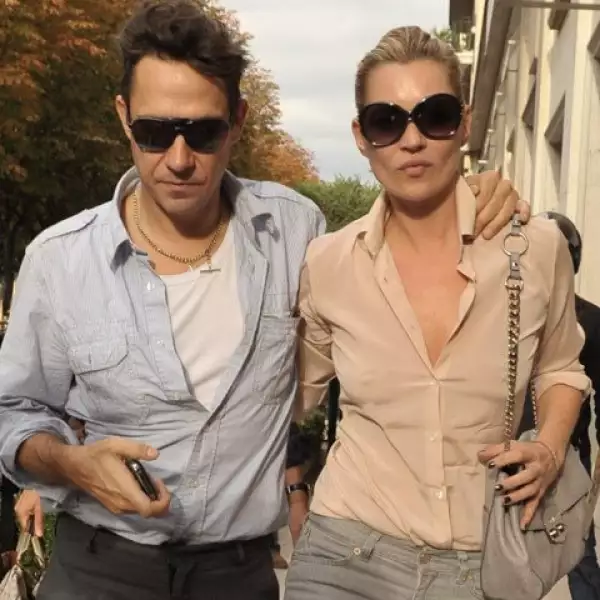 Kate Moss y su prometido Jamie Hince saben de moda y se nota a cada paso.