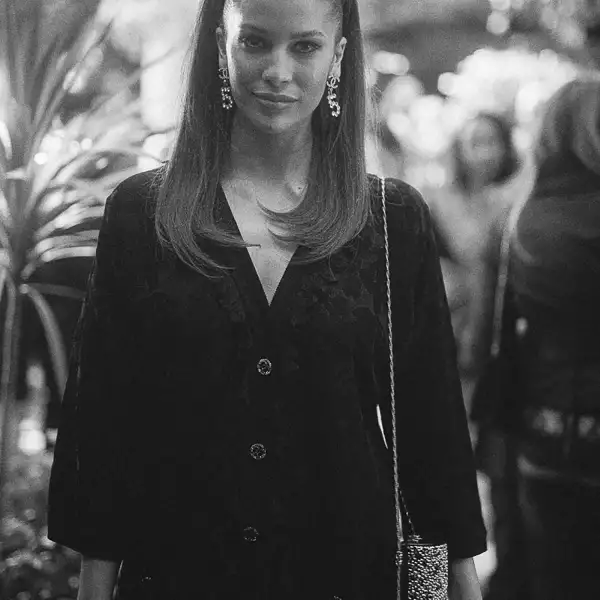 43_Kenya_KINSKI_JONES_CHANEL_Charles_FINCH_PreOscarsDinner_2020_LD.jpg