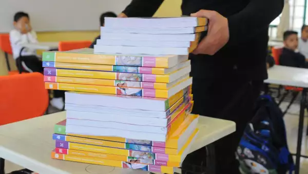 SEP da marcha atrás a modificaciones en calendario escolar 2025-2026 y da fecha del fin de clases 