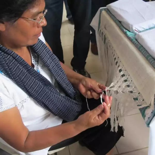 Oaxaca artesanas seda 10