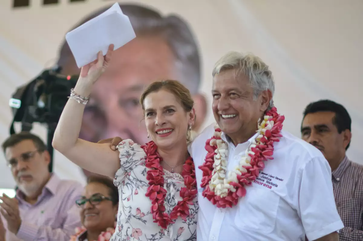 Pareja en campaña