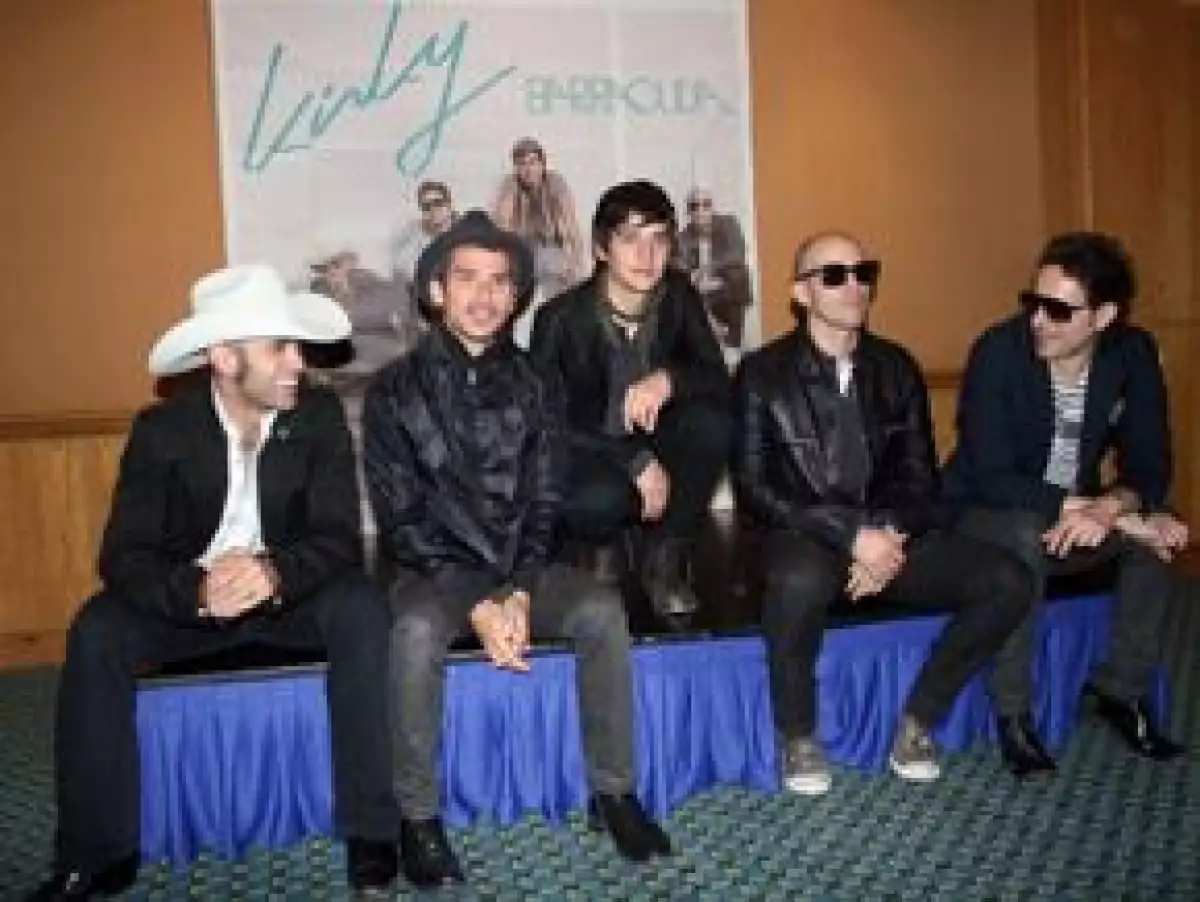 El grupo mexicano ofreció a los tres mil seguidores que asistieron a verlos, un recital lleno de energía, fiesta, rock y dance.