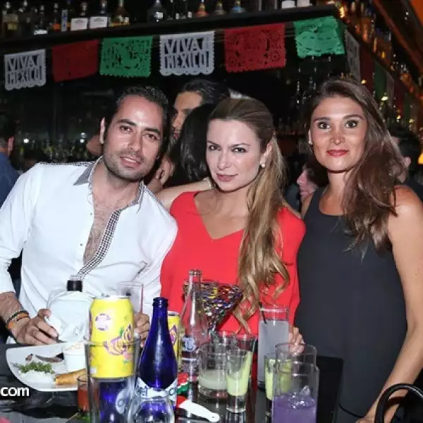 Larissa Bronz,Enrique Bronz,Emilia Agamí y Manolo Sainz