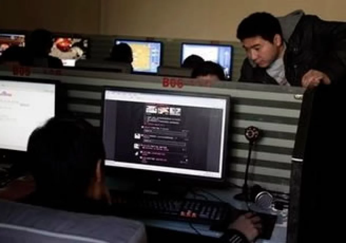 China tiene el mayor número de usuarios de Internet en el mundo, con cerca de 384 millones. (Foto: AP)