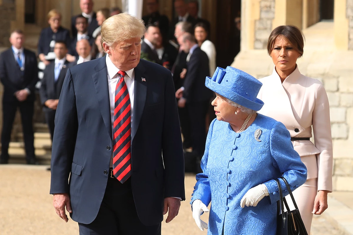 Donald Trump y la reina Isabel II