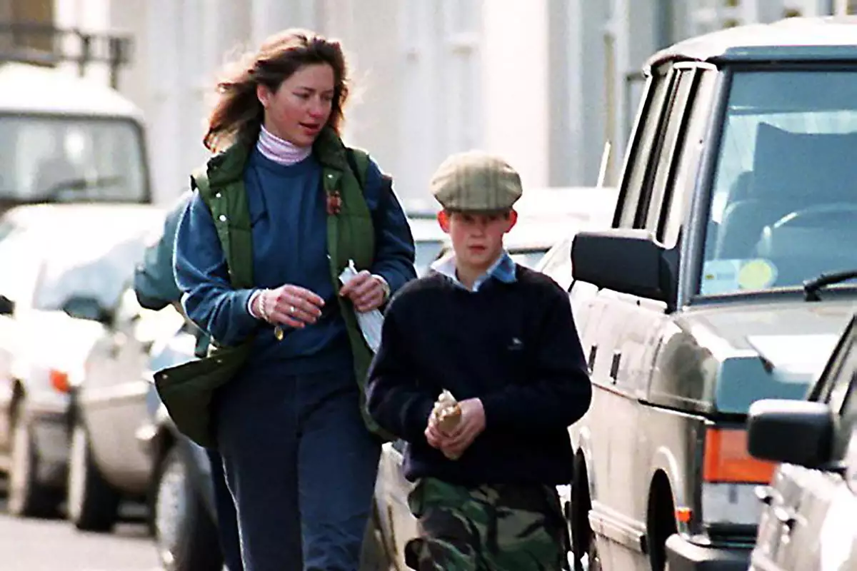 PRINCE HARRY AND TIGGY LEGGE BOURKE SHOPPING IN TETBURY, BRITAIN - 1996