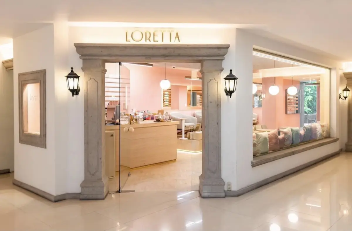 Loretta, Coffee and Nails: El combo perfecto 
