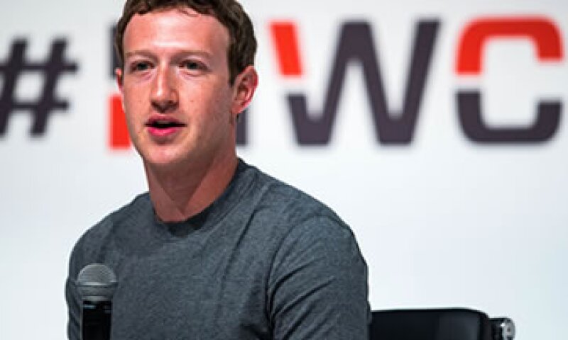 El reto literario de Zuckerberg se trata de leer un libro nuevo cada dos semanas. (Foto: Reuters)